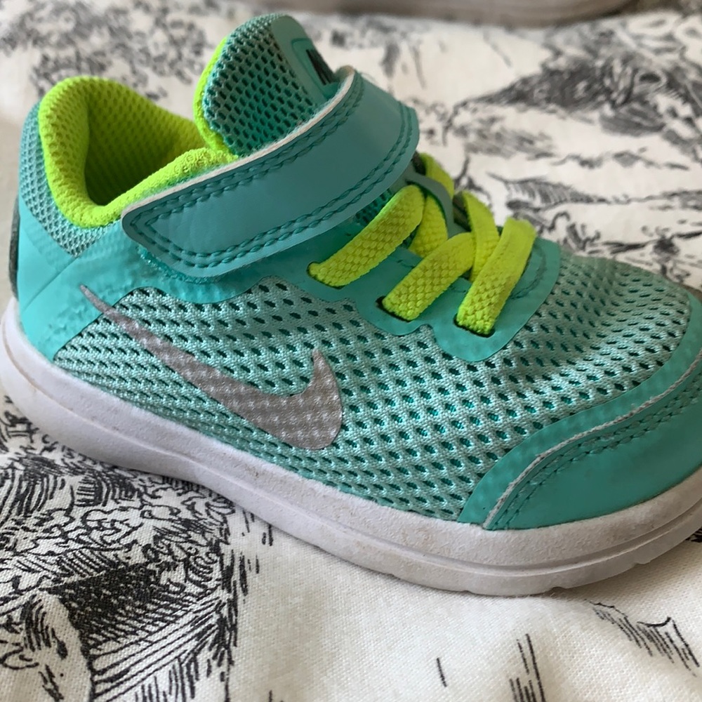 Nike Flex Toddler Shoes